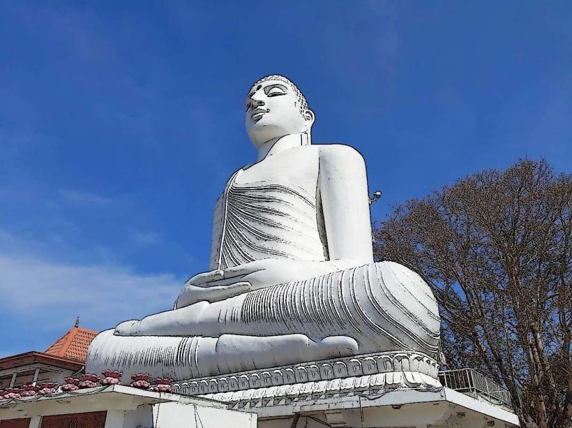 Bahiravokanda Vihara Buddha Statue