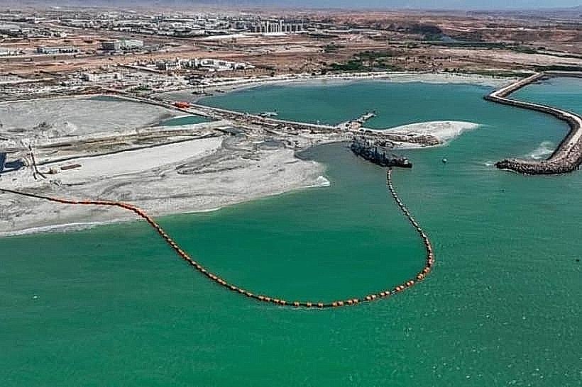 Raysut Port Viewpoint