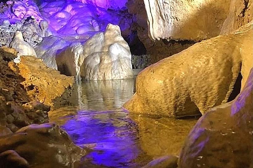 Kfarhim Grotto