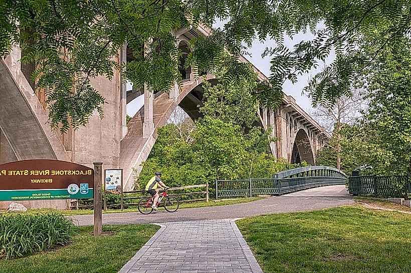 Blackstone River Bikeway