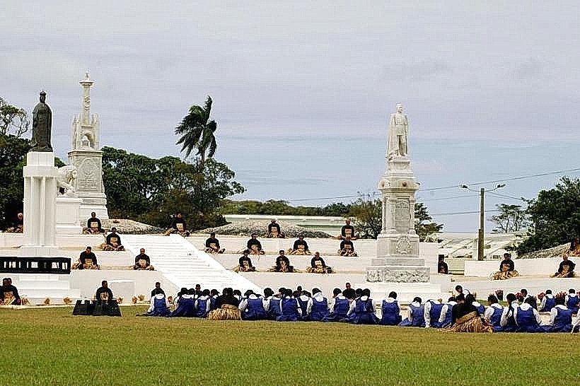 Mala'e Kula (Royal Tombs)