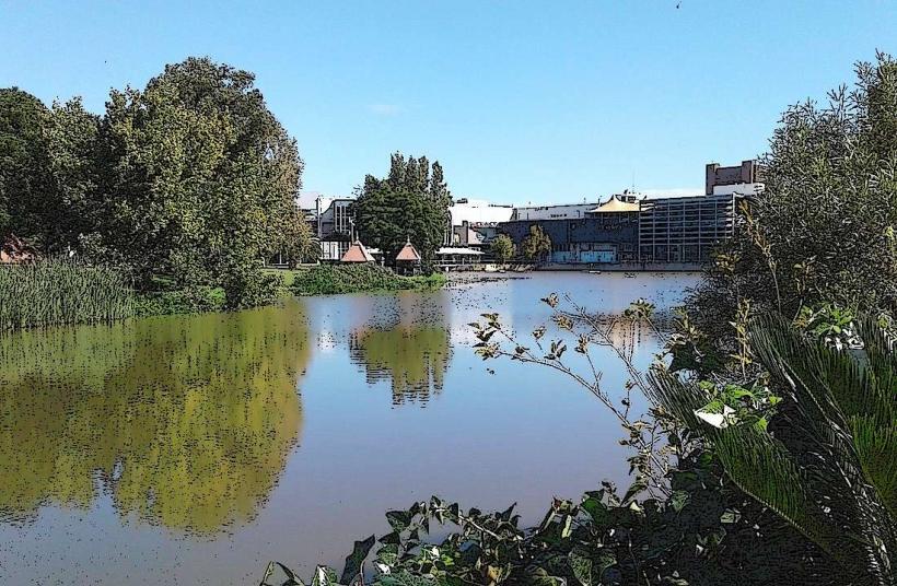 Loch Logan Waterfront