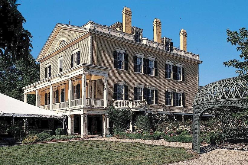 Rotch-Jones-Duff House and Garden Museum